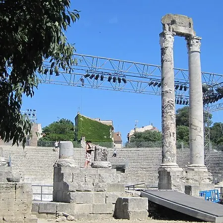 Appartement Le nid des Arènes à Arles Extérieur photo